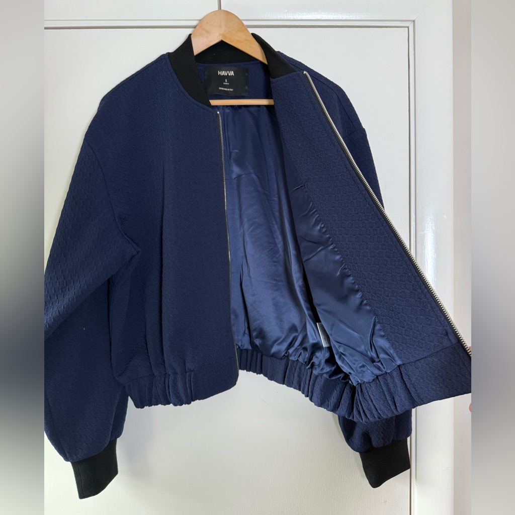 Havva Italy Women’s Bomber Jacket Woven Textured Quiet Luxury Streetwear Chic — image 8 of 8